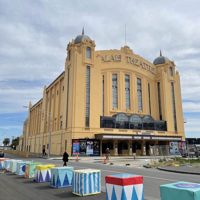 along st kilda