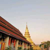 พระธาตุของคนเกิดปีระกา