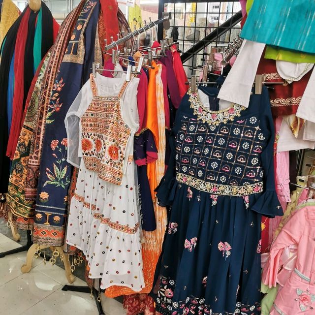 แวะมาช้อปปิ้งที่ India Emporium 
