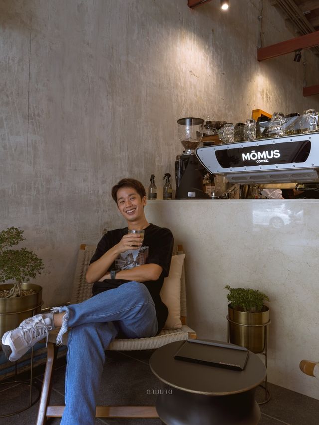 MŌMUS COFFEE PHUKET