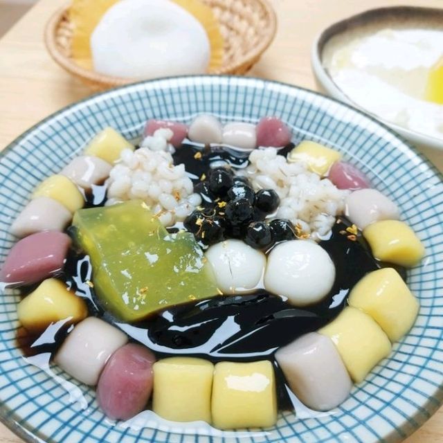 周六日限定貓山皇糯米糍