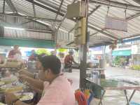 ต้นม่วงก๋วยเตี๋ยวต้มยำกระดูกหมู