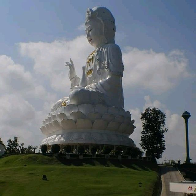 วัดห้วยปลากั้ง​ จ.เชียงราย
