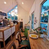 cafe' minimal house 