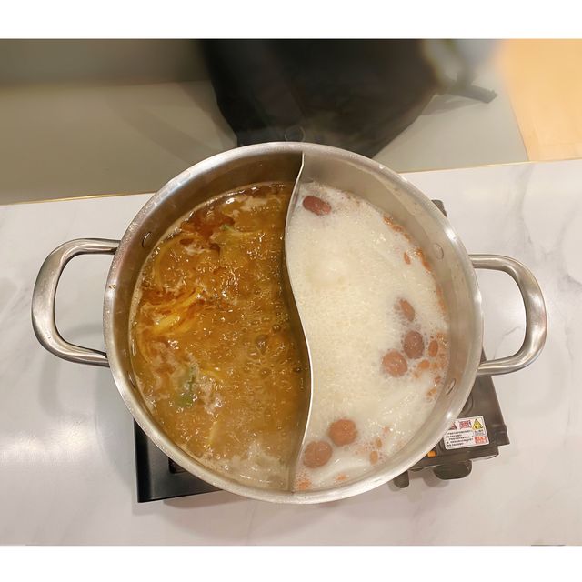 櫻花樹下的台式餐廳