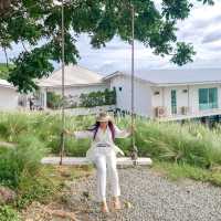 ที่พักสวยสุดมินิมอลริมทะเลเกาะล้าน 〰️
