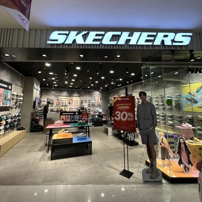 Vivocity Skechers | Trip.com Singapore Travelogues