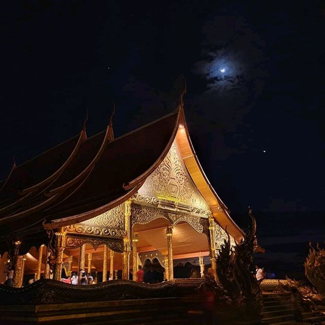 วัดเรืองแสง วัดสิรินทรวรารามภูพร้าว จ.อุบลราชธานี