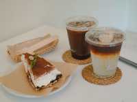 linlin.café ลิน ลิน คาเฟ่ โฮมคาเฟ่สีขาวมินิมอล