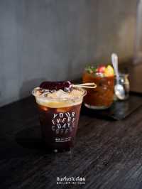 Mitte บ้านหลังน้อยที่เต็มไปด้วยความอบอวลของกาแฟ