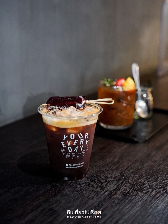 Mitte บ้านหลังน้อยที่เต็มไปด้วยความอบอวลของกาแฟ