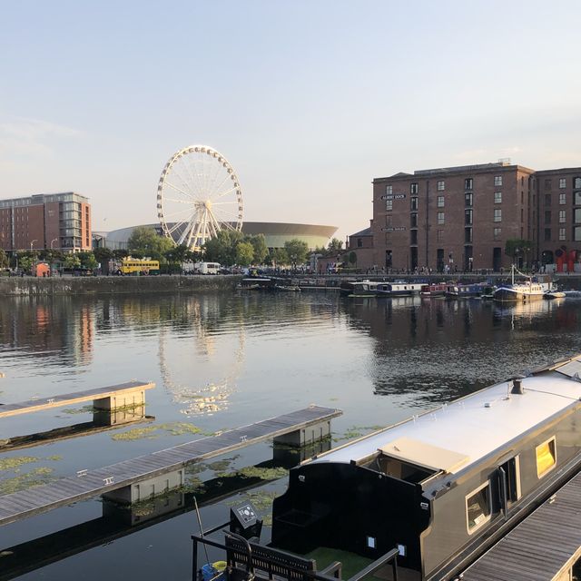 風光如畫的 Royal Albert Dock Liverpool 