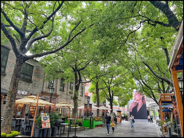 A stroll in Xintiandi - Shanghai 