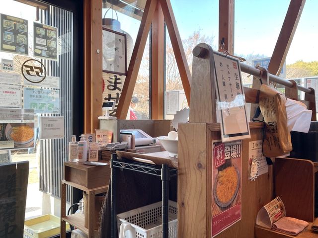名古屋•市役所🍜金シャチ横丁内にあるラーメン店🍜【フジヤマ55】