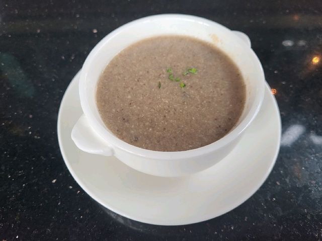 靚人靚景高質素午餐