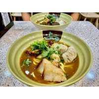必試深水埗街坊車仔麵檔🍜