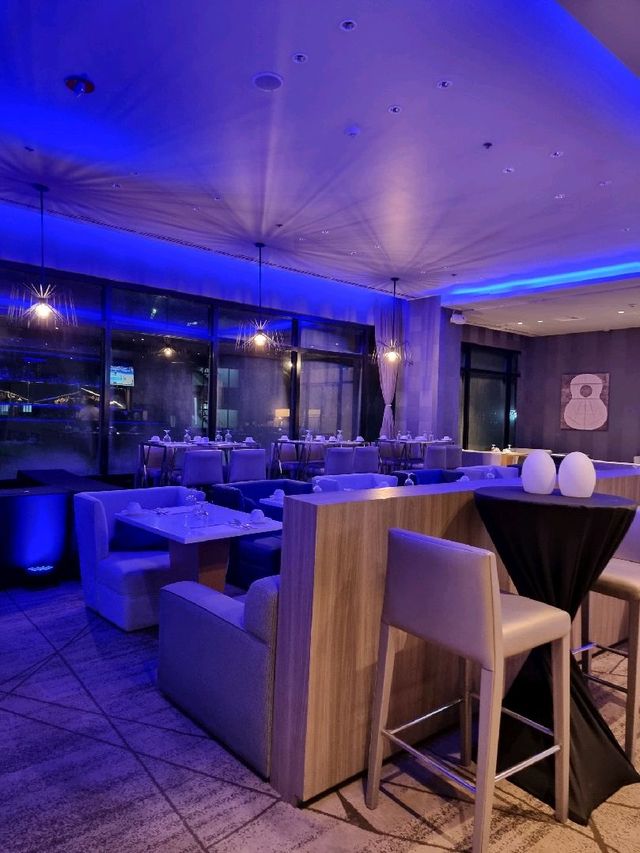 Straight Up Bar