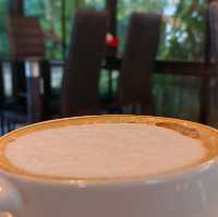 ตะโขนคาเฟ่ Takhon cafe อยู่ริมลำธารน้ำไหล