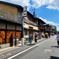 まだまだ観光客がまばらな今こそ京都【花見小路】✨