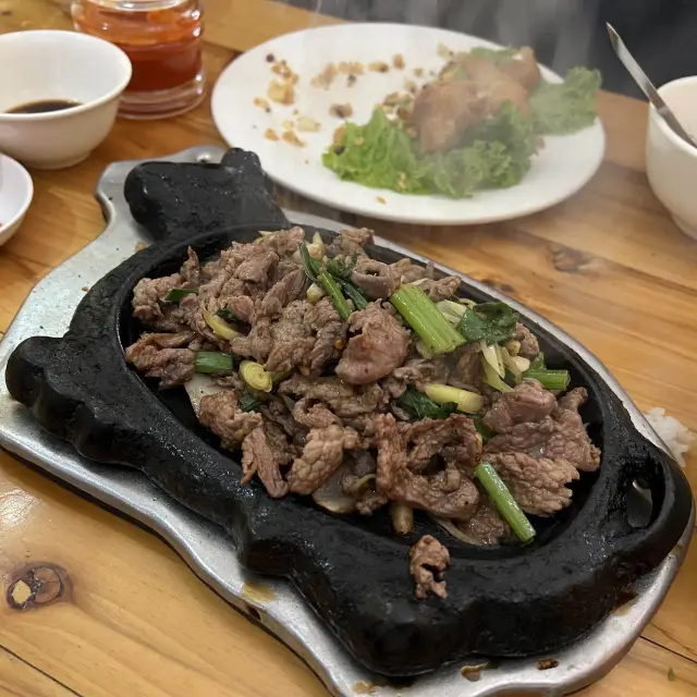 쌀국수 먹으려다가 메뉴 5개 시킨 맛집👍