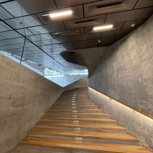 賽馬會藝方 （中環）