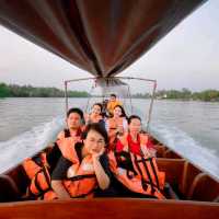 ล่องเรือเที่ยวอัมพวา