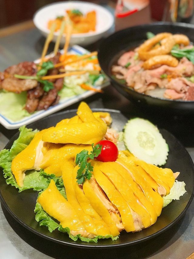 🤤必試肥牛船湯河·嫩滑海南雞🐔