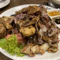 หลานตาชูสเต็กเฮ้าส์ - Larn Ta Chu Steakhouse