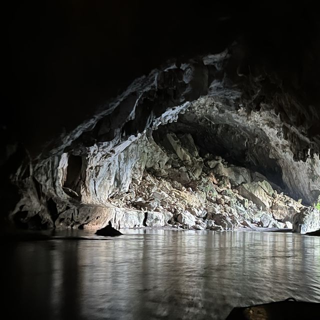 Amazing Kong Lor Cave