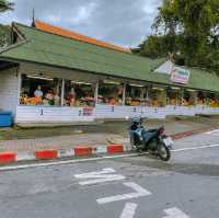 บินมาเพื่อเที่ยวผับแวะเข้าวัดก่อนได้นะ