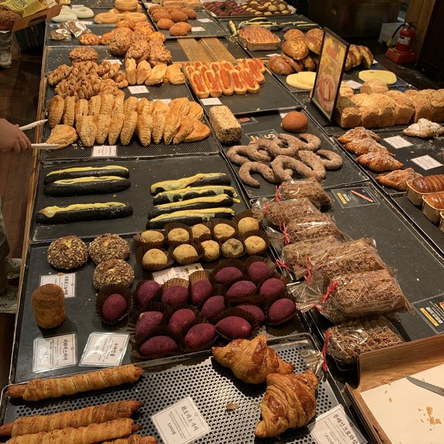 대전의 명물, 성심당 본점🥖🍞🥪🥯🥐🥨