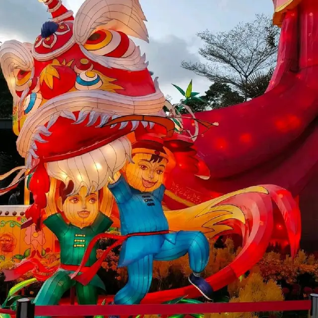 River Hongbao 2022 (Huge Orange & Lion Dance)