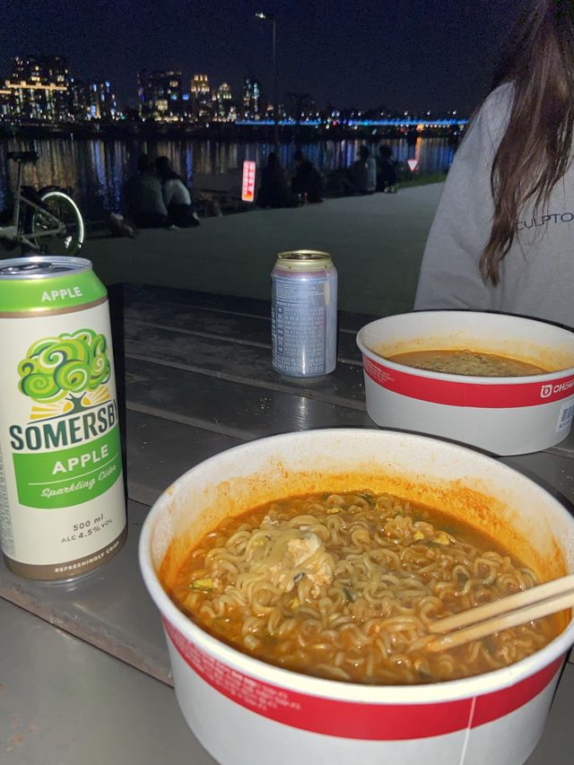 <서울> 롯데타워가 보이는 피크닉 맛집 뚝섬한강공원