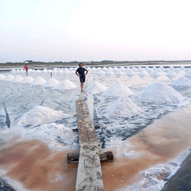 SAMUT SAKHON SALT FARM