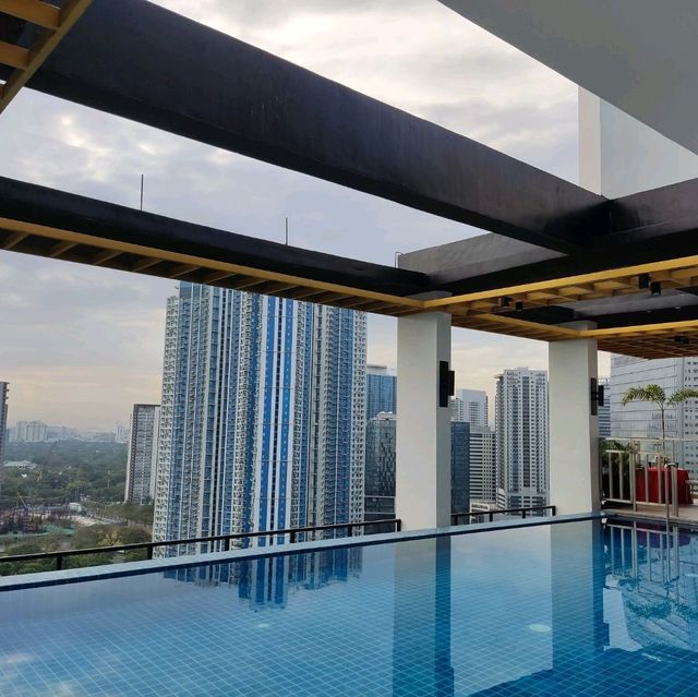 Skye Restaurant, Trion Towers Penthouse, BGC