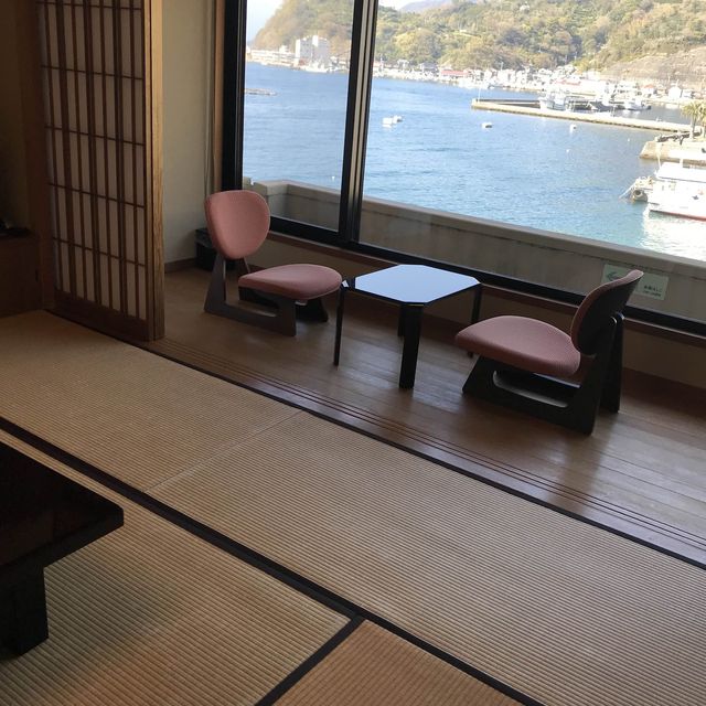 駿河湾と富士山を望むオーシャンビュー温泉旅館