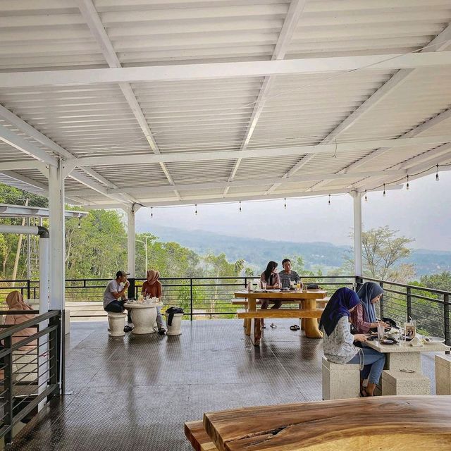 Modern Mix Traditional Cafe 