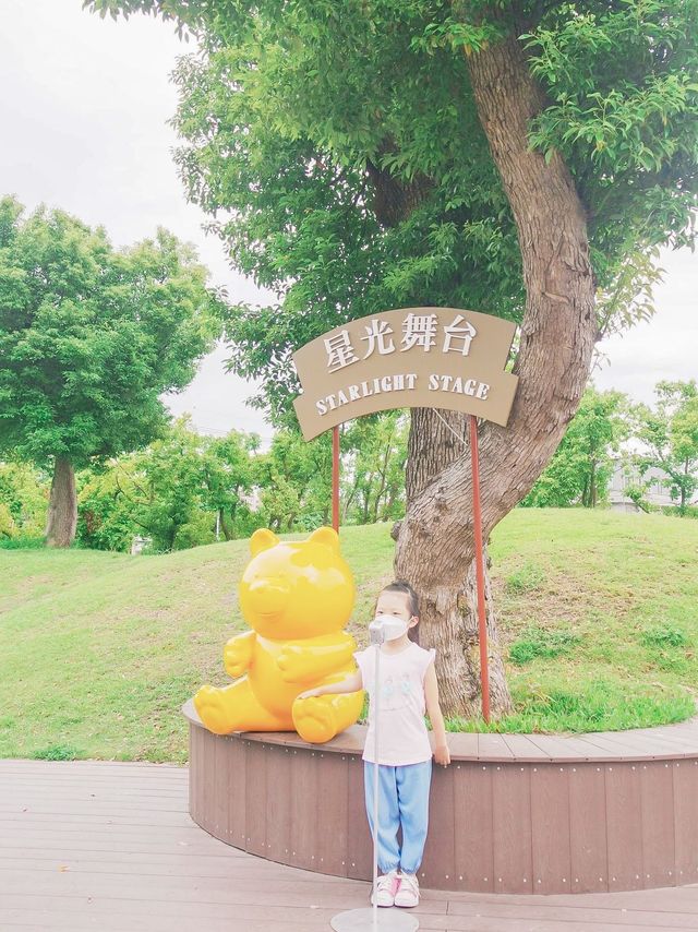 太可愛了,這間飯店居然有童年時期最愛的旋轉木馬,讓人超推的親子飯店