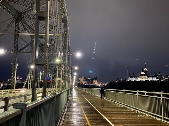 Alexandra Bridge - Interprovincial Bridge Alexandra Bridge - Interprovincial Bridge