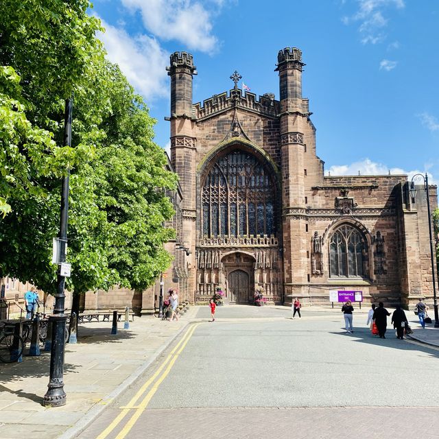 A day in Chester! 💚🤎 United Kingdom 🇬🇧