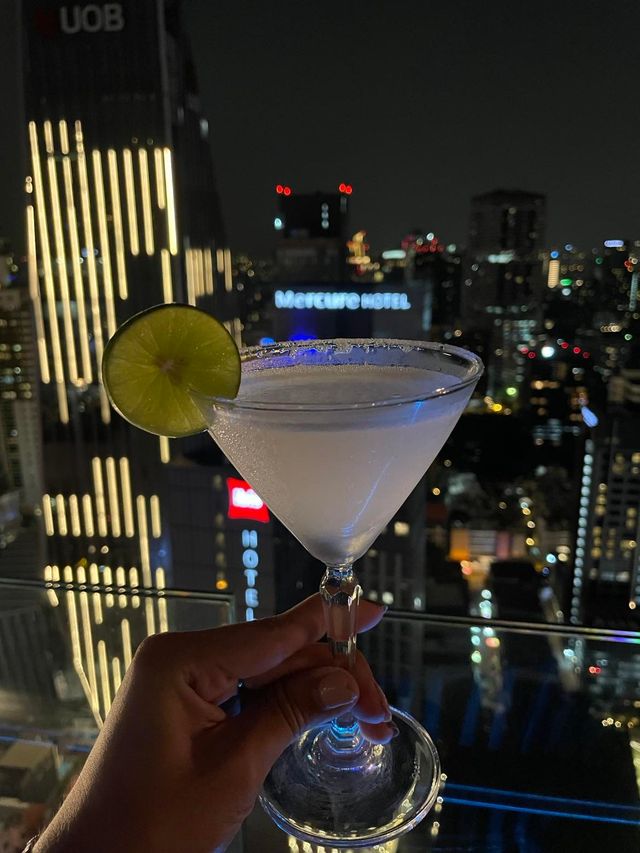 Vanilla Sky Rooftop Bar 