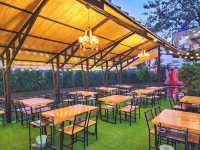 ริมลากูน คาเฟ่ แอนด์ เรสเตอรองต์ มีนบุรี