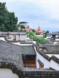 Fuzhou Yantai Mountain's ⛪️ church and ancient houses blend Chinese and Western styles 📸 hidden gem photo spots.