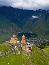 🇬🇪Georgia: Sameba Cathedral of the Holy Trinity in Tbilisi