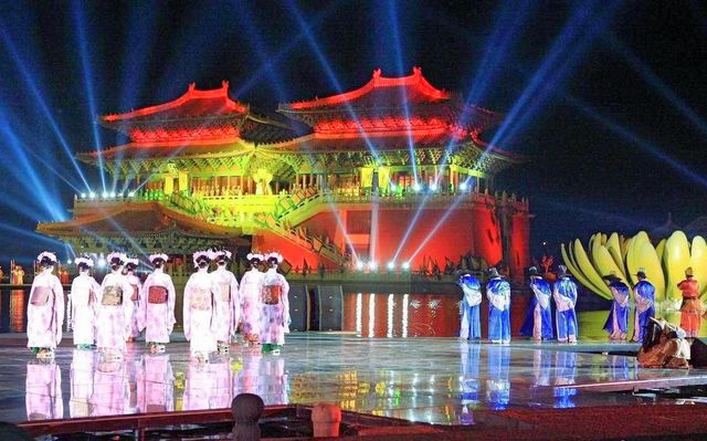 Song Dynasty Dongjing Dreaming | Millennium City Park