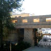 Ennis House. 