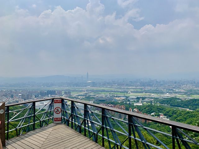 台北劍潭山登山步道｜老地方觀景平台🏔IG熱門打卡景點