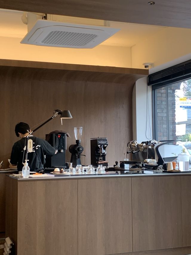 [대구] 음악 좋고 친절한데 커피까지 맛있는, 아나바커피