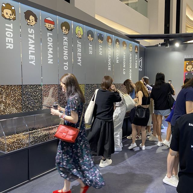 MIRROR POP UP STORE登陸時代廣場😍