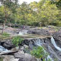 น้ำตกคำหอม⛰️🪵🍃